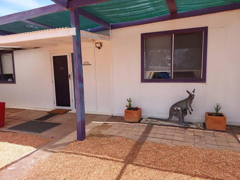 Lavender Cottage - At Home In Lightning Ridge Dış mekan fotoğraf